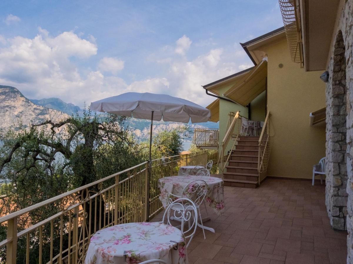 Locazione Turistica Casa Maria-2 By Interhome Асенца ди Бренцоне Екстериор снимка