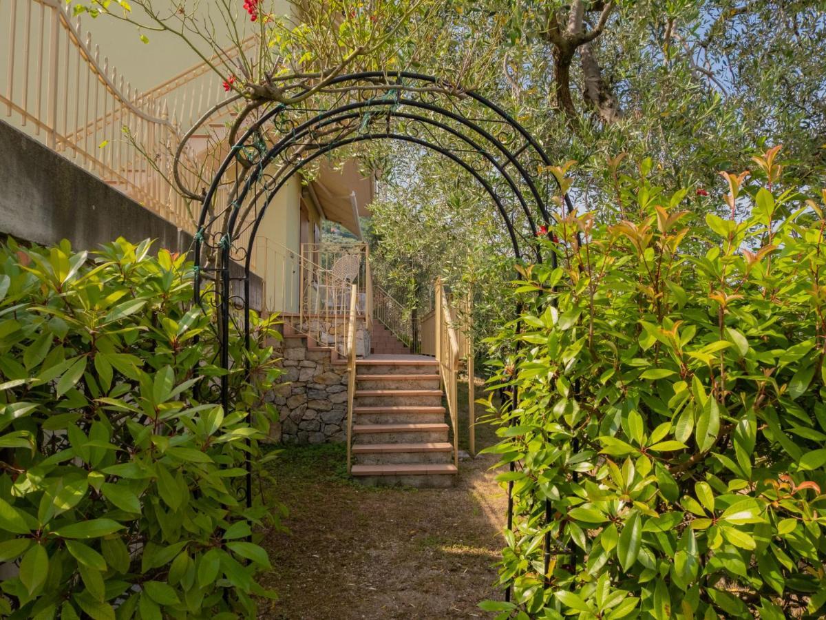 Locazione Turistica Casa Maria-2 By Interhome Асенца ди Бренцоне Екстериор снимка